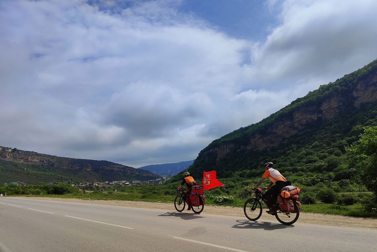 Фото из велопутешествия по Дагестану с велоклубом «Абрис» в мае 2023 года